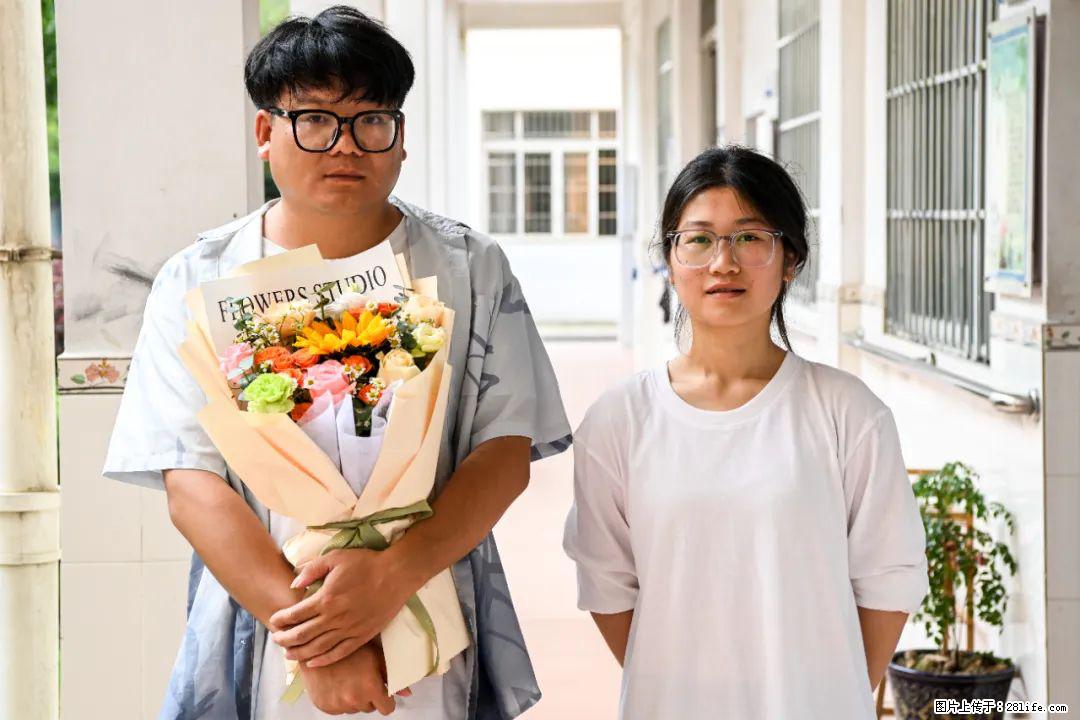 全网追的“扁担女孩”，找了一份暑假工，时薪12元 - 信阳生活资讯 - 信阳28生活网 xy.28life.net
